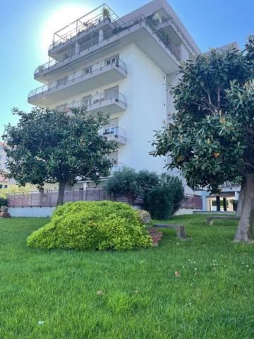 Nora House Apartment Савона Екстериор снимка
